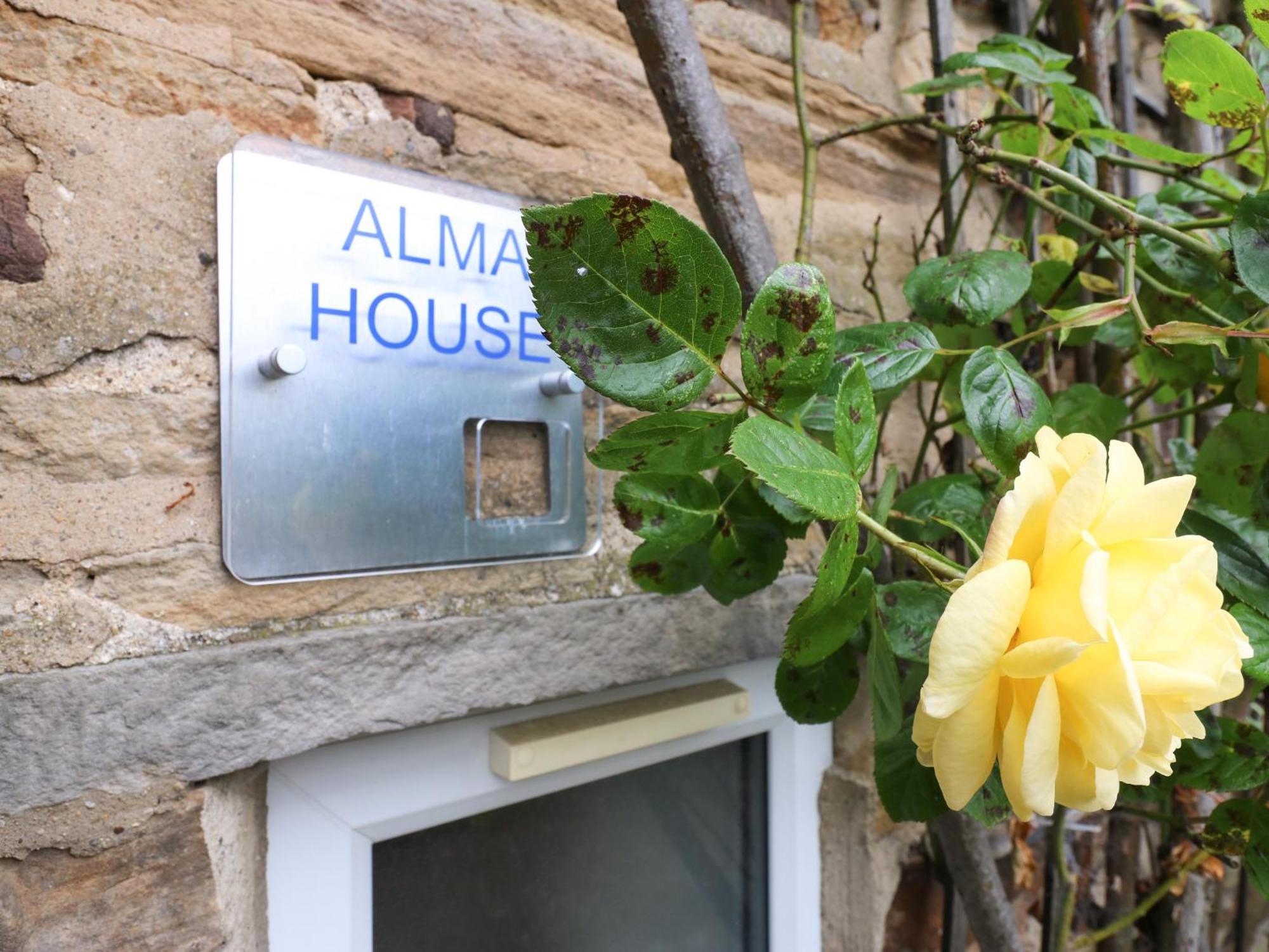 Villa Alma House à Richmond  Extérieur photo
